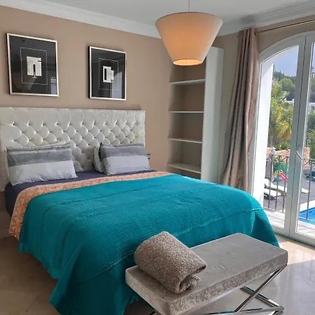 Maracana Homestay Marbella